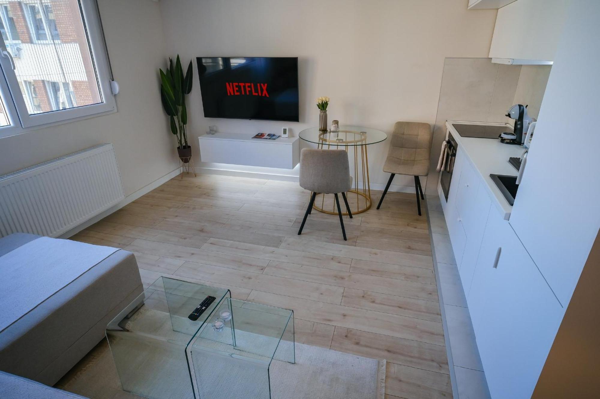 Apartment In Nis, Center! Brand-New מראה חיצוני תמונה